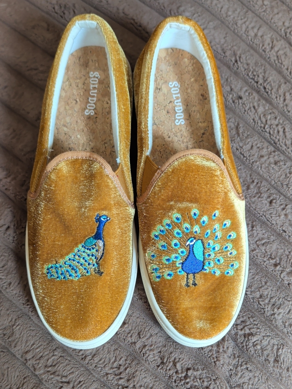 Soludos Women's Mustard Velvet Peacock Embroidered Slip-Ons